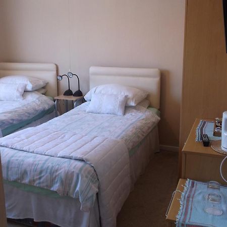 Tremains Guest House Bridgend (Wales) Quarto foto